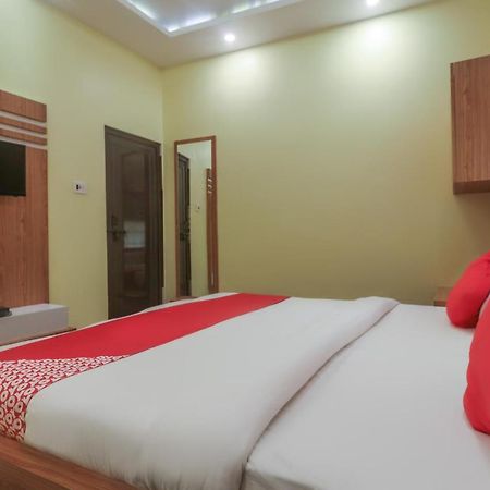 Oyo 60651 Hotel Arya 바라나시 외부 사진