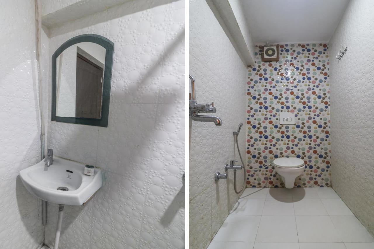 Oyo 60651 Hotel Arya 바라나시 외부 사진